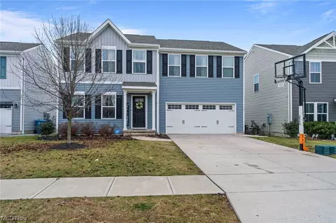 112 Lakeview, Amherst, OH 44001