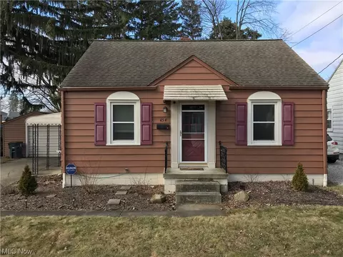 454 High Grv, Akron, OH 44312