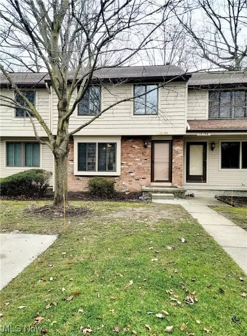 10134 Spinnaker Run, Aurora, OH 44202