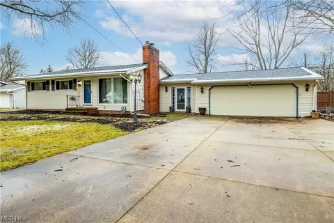 8206 Priem Rd, Strongsville, OH 44149