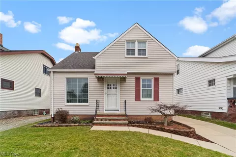 3807 Pershing Ave, Parma, OH 44134