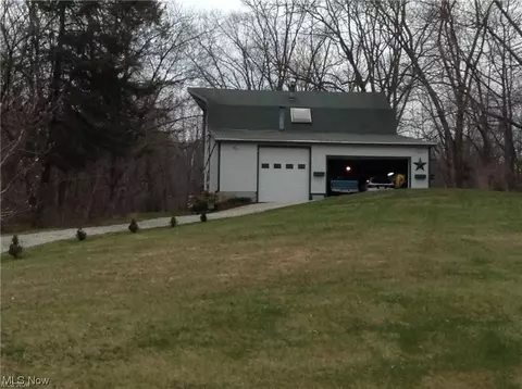 203 St Rt 124, Coolville, OH 45723