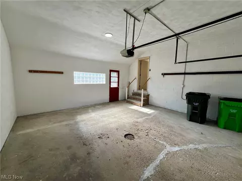 Exterior - 1764 E 228th St, Euclid, OH 44117 photo 7 of 11