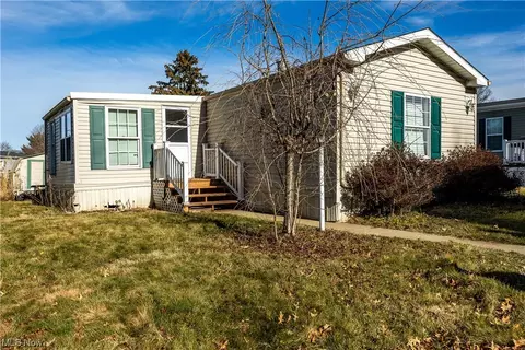 4400 Melrose Dr #72, Wooster, OH 44691