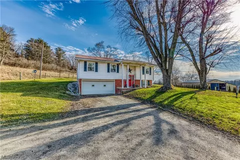 66564 Lake Rdg, Lore City, OH 43755
