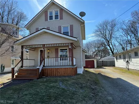 1410 Geneva Ave, Akron, OH 44314