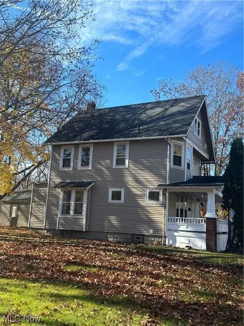 Exterior - 44 W Dalton, Akron, OH 44310 photo 5 of 5