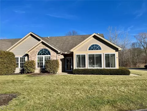 801 Willowbrook, Warren, OH 44483