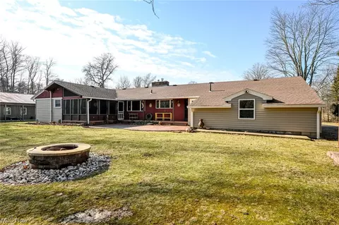 Exterior - 344 Elyria St, Lodi, OH 44254 photo 3 of 10