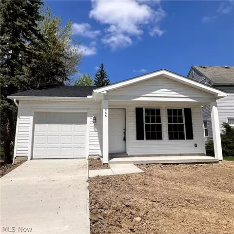 446 Kenyon Ave, Elyria, OH 44035