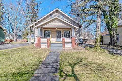 42 Hamilton, Berea, OH 44017