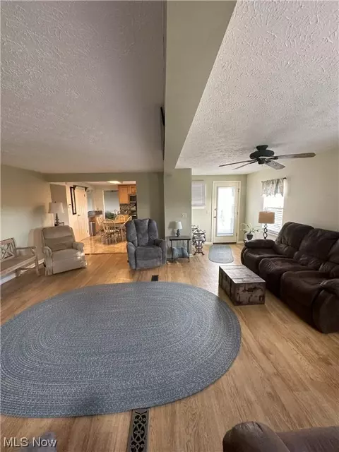Living - 111 Martha, Elyria, OH 44035 photo 3 of 3