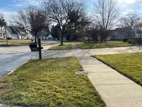 View/Area - 37416 Bethany Ct, Willoughby, OH 44094 photo 1 of 2