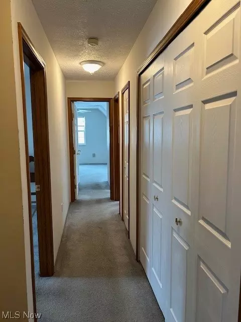 Entry Way - 37416 Bethany Ct, Willoughby, OH 44094 photo 2 of 2