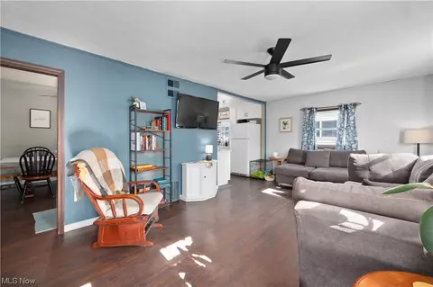 Living - 238 Hilliard Rd, Elyria, OH 44035 photo 1 of 3