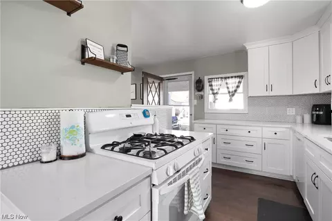 Kitchen - 238 Hilliard Rd, Elyria, OH 44035 photo 2 of 4