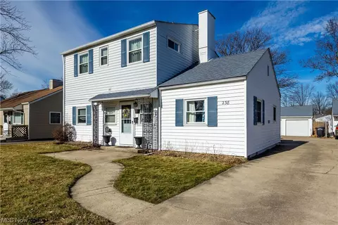238 Hilliard Rd, Elyria, OH 44035