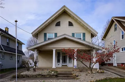 949 Bellflower SW, Canton, OH 44710