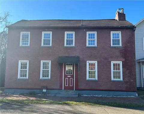 925 Yankee St, Wellsburg, WV 26070