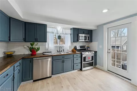 5835 Washington Ave, Ashtabula, OH 44004 photo 17