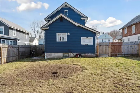 5835 Washington Ave, Ashtabula, OH 44004 photo 8