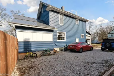 5835 Washington Ave, Ashtabula, OH 44004 photo 9