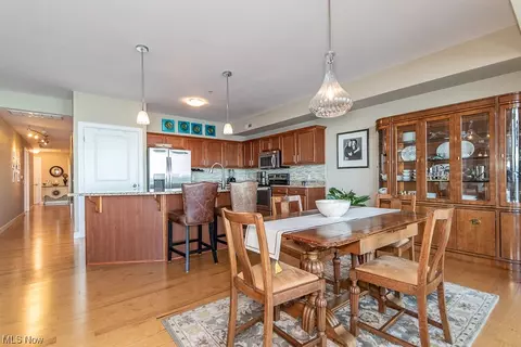 Dining - 9419 Larimar Dr, Willowick, OH 44095 photo 2 of 4