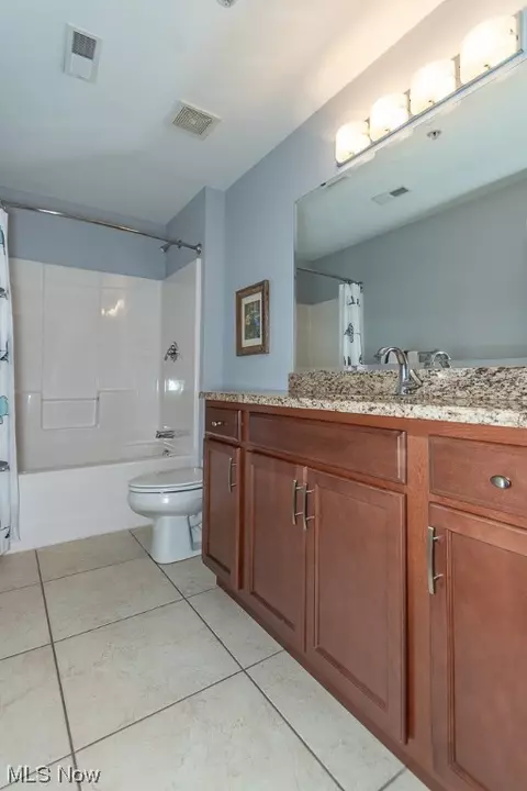 Bath - 9419 Larimar Dr, Willowick, OH 44095 photo 6 of 6