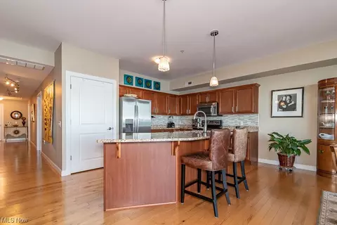 Kitchen - 9419 Larimar Dr, Willowick, OH 44095 photo 1 of 6
