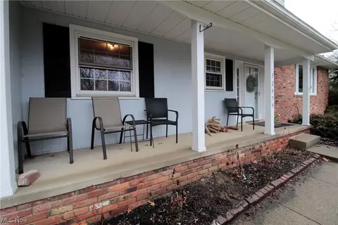 Exterior - 32975 Ledge Hl, Solon, OH 44139 photo 3 of 5