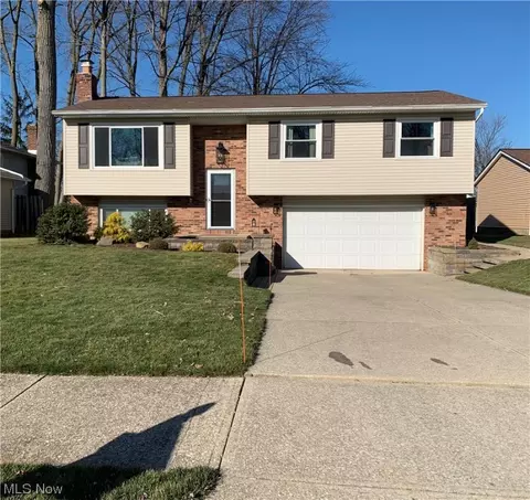 36575 Starboard Dr, Eastlake, OH 44095