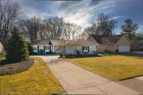 24829 Meadow Ln, Westlake, OH 44145