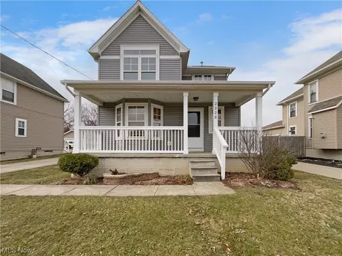 2228 E 39th St, Cleveland, OH 44115
