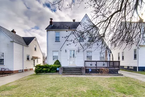 12332 Oak Park, Garfield Heights, OH 44125