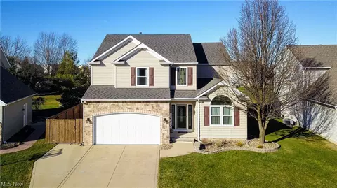 980 Pebble Beach Cv, Painesville, OH 44077
