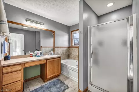 Bath - 40068 Hope Ct, Elyria, OH 44035 photo 1 of 4