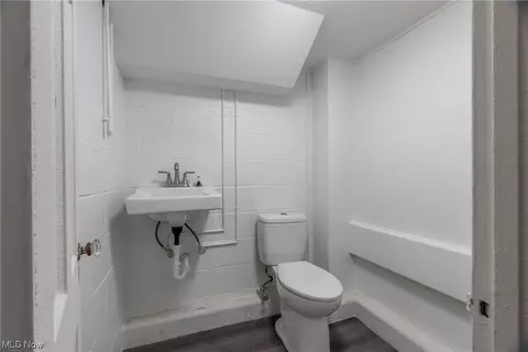 Bath - 155 E Vermont Ave, Sebring, OH 44672 photo 4 of 6