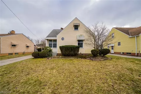 8015 Kenilworth Ave, Parma, OH 44129