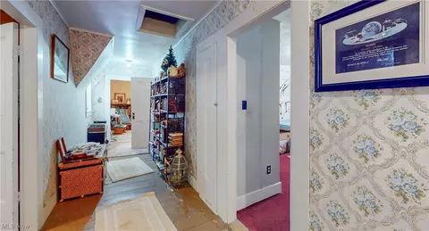 Entry Way - 6700 Olde Eight, Peninsula, OH 44264 photo 3 of 3