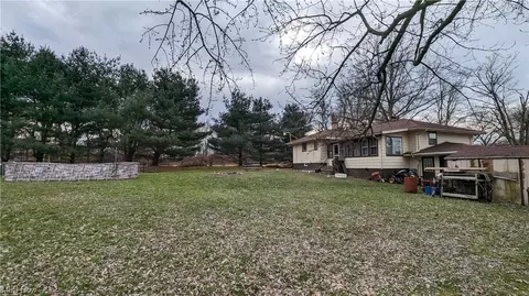 Exterior - 6224 Lucas Ave, Ashtabula, OH 44004 photo 3 of 4