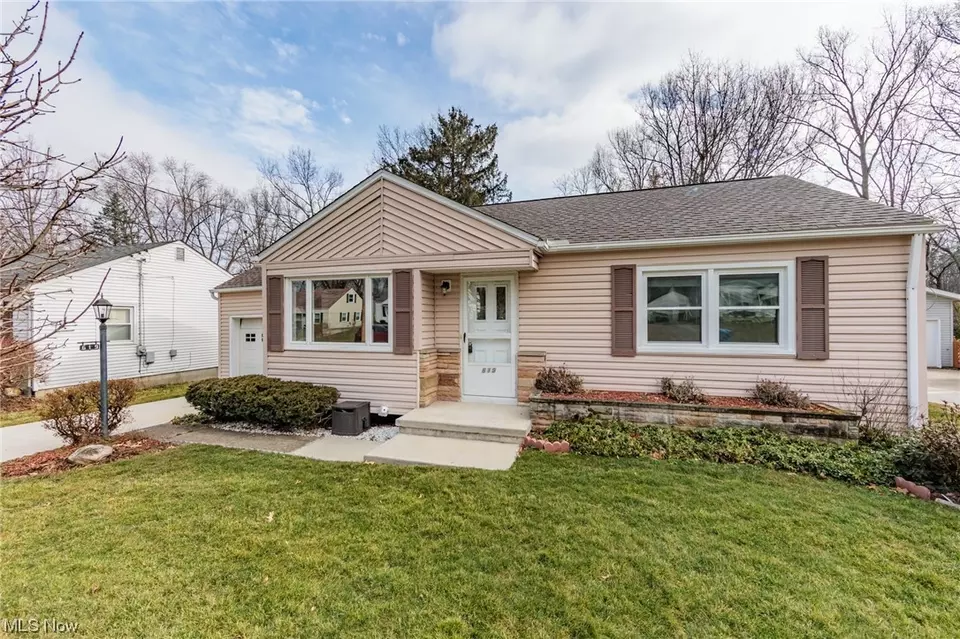 619 Woodside Dr, Kent, OH 44240 33 Photos Movoto