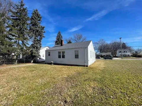 Exterior - 696 E 260th, Euclid, OH 44132 photo 2 of 6