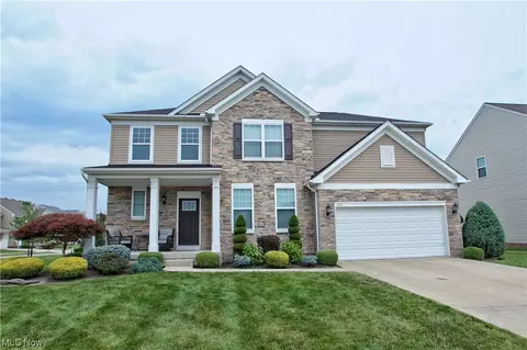 261 E Legend Ct, Highland Heights, OH 44143
