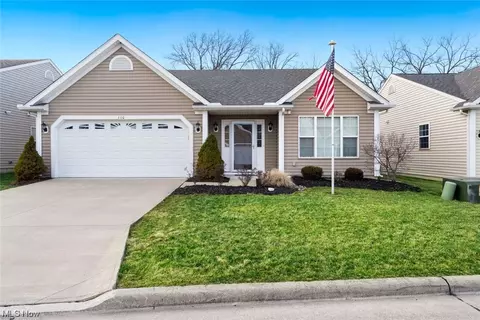 110 Haydens Arbor, Elyria, OH 44035