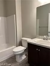 Bath - 206 Silver Spring Cir #206, Elyria, OH 44035 photo 2 of 2