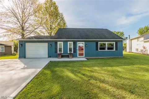 115 Bethesda Cir, Elyria, OH 44035
