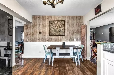 Dining - 218 7th St, Elyria, OH 44035 photo 1 of 1