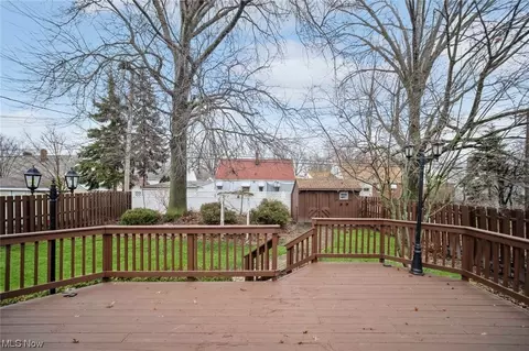 Exterior - 331 E 262nd St, Euclid, OH 44132 photo 9 of 9