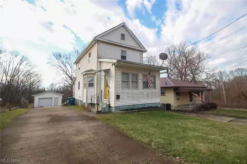 153 Whipple Ave, Campbell, OH 44405
