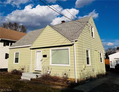 691 Mohawk, Akron, OH 44305